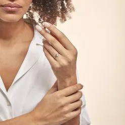 Histoire D'Or Bague Trilogie Or Blanc Diamant 13 Histoire D'Or Bague Trilogie Or Blanc Diamant -Boucles d'oreilles Bracelet Soldes B3DFBDW074 model1