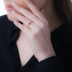 Histoire D'Or Bague Camilia Or Rose Saphir -Boucles d'oreilles Bracelet Soldes B3DFRSB800 model0