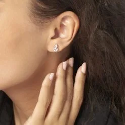 Histoire D'Or Boucles D'oreilles Puces Giana Or Blanc Topaze Et Oxyde De Zirconium 11 Histoire D'Or Boucles D'oreilles Puces Giana Or Blanc Topaze Et Oxyde De Zirconium -Boucles d'oreilles Bracelet Soldes B3OFBTB510 model1