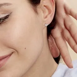 Histoire D'Or Boucles D'oreilles Puces Doreen Carre Or Blanc Oxyde De Zirconium 10 Histoire D'Or Boucles D'oreilles Puces Doreen Carre Or Blanc Oxyde De Zirconium -Boucles d'oreilles Bracelet Soldes B3OFBZW108 model0