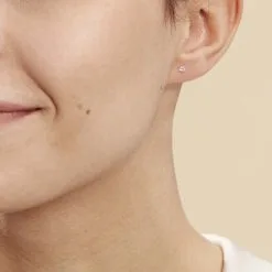 Histoire D'Or Boucles D'oreilles Puces Eddie Or Blanc Oxyde De Zirconium 10 Histoire D'Or Boucles D'oreilles Puces Eddie Or Blanc Oxyde De Zirconium -Boucles d'oreilles Bracelet Soldes B3OFBZW386 model0