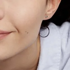 Histoire D'Or Boucles D'oreilles Puces Daria Serti Griffe 3 Or Jaune Oxyde -Boucles d'oreilles Bracelet Soldes B3OFJTB017 model0