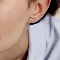 Histoire D'Or Boucles D'oreilles Puces Daria Serti Griffe 3 Or Jaune Oxyde -Boucles d'oreilles Bracelet Soldes B3OFJTB017 model1