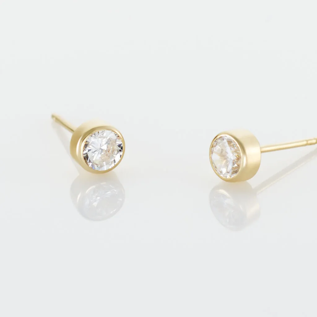 Histoire D'Or Boucles D'oreilles Puces Elda Serti Clos Or Jaune Oxyde De Zirconium 5 Histoire D'Or Boucles D'oreilles Puces Elda Serti Clos Or Jaune Oxyde De Zirconium – Image 3