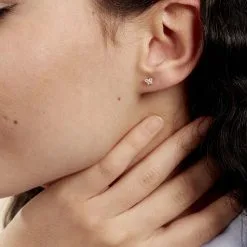 Histoire D'Or Boucles D'oreilles Puces Eleanor Fleur Or Jaune Oxyde De Zirconium -Boucles d'oreilles Bracelet Soldes B3OFJZW252 model0