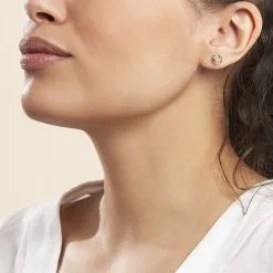 Histoire D'Or Boucles D'oreilles Puces Kamilka Or Jaune Nacre Et Oxydes -Boucles d'oreilles Bracelet Soldes B3OFJZW885 model0