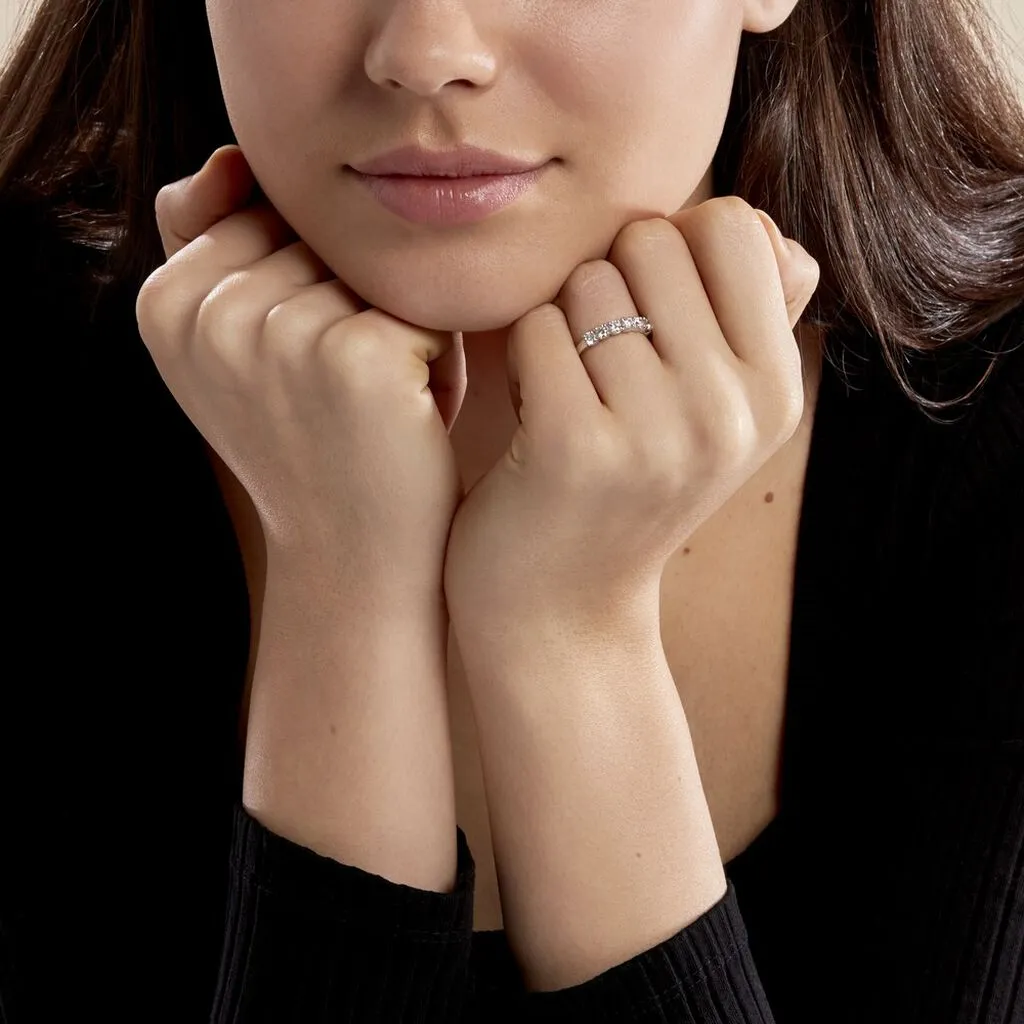 Histoire D'Or Demi-alliance Eloisa Or Blanc Diamants Synthétique 7 Histoire D'Or Demi-alliance Eloisa Or Blanc Diamants Synthétique – Image 5