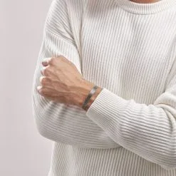 Histoire D'Or Bracelet Jonc Ouvert Acier Bicolore Anderson 11 Histoire D'Or Bracelet Jonc Ouvert Acier Bicolore Anderson -Boucles d'oreilles Bracelet Soldes FIBHBW008W model1