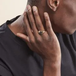 Histoire D'Or Chevalière Plaqué Or Jaune Nelson Email Noir -Boucles d'oreilles Bracelet Soldes FQHHJW0150 model1