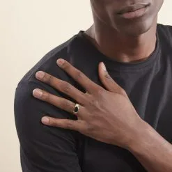 Histoire D'Or Chevalière Plaqué Or Jaune Maximino Oxydes De Zirconium Et Email Noir 13 Histoire D'Or Chevalière Plaqué Or Jaune Maximino Oxydes De Zirconium Et Email Noir -Boucles d'oreilles Bracelet Soldes FQHHJZW112 model1